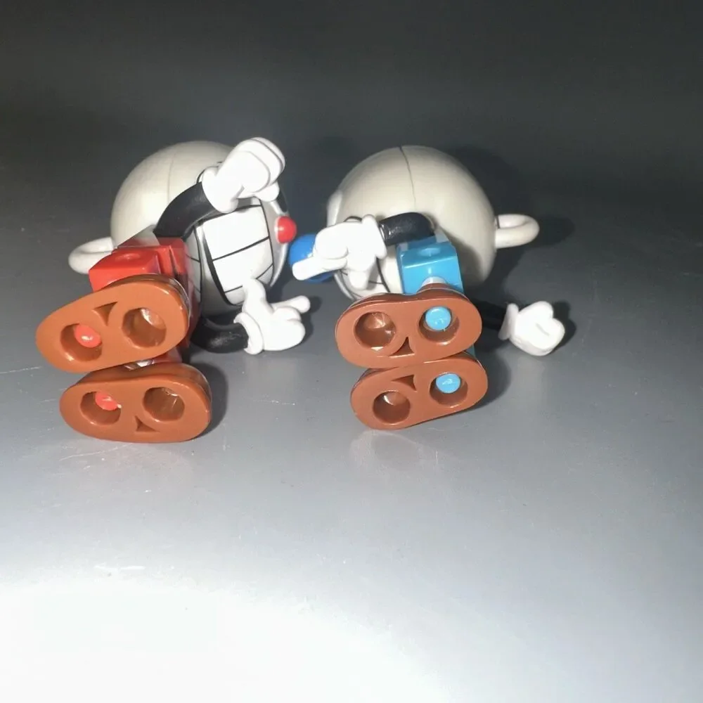 McFarlane Toys Cuphead/Mugman Buildable Figure from Chaotic Casino Construction